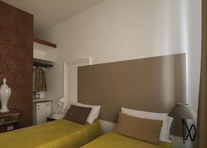Of Arts Oda ve Kahvaltı 4*